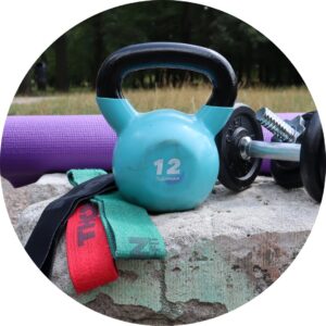 trening w plenerze, trening u klienta w domu, akcesoria treningowe, trening w parku, trening na świeżym powietrzu